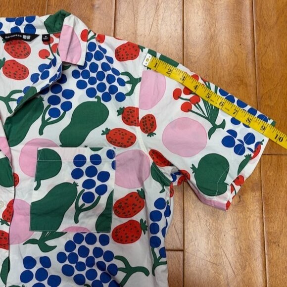 Marimekko Uniqlo Womens Fruit Top Size M Button Up Cotton Hippie Artsy Cherry - Picture 9 of 9